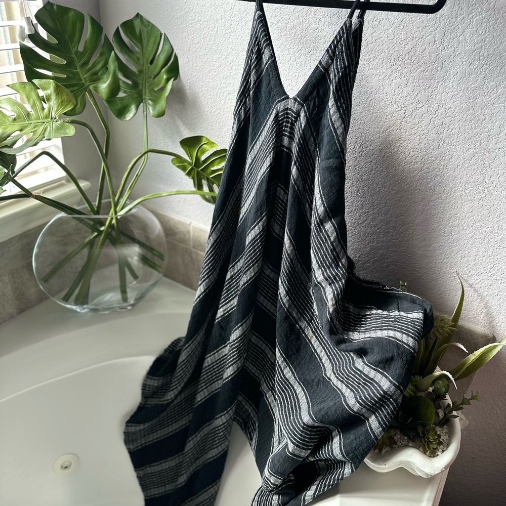 Cost Plus World Market Black and White Striped Jumpsuit *oversized Sz s/m EUC - Picture 2 of 5